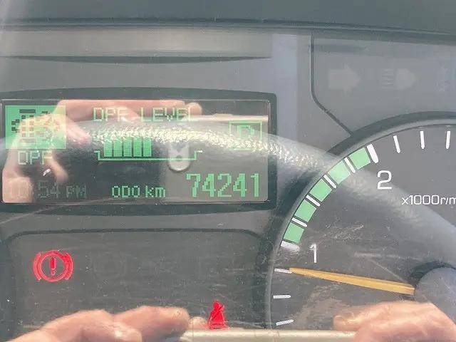 三菱ふそうキャンター冷凍車（冷蔵車）小型（2t・3t）[写真35]