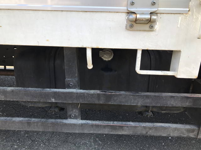 いすゞエルフセルフクレーン4段小型（2t・3t）[写真22]