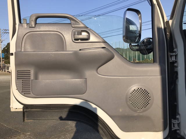 いすゞエルフセルフクレーン4段小型（2t・3t）[写真30]