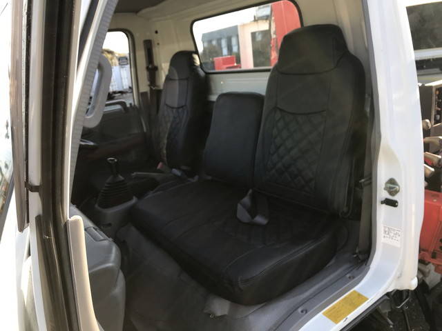 いすゞエルフセルフクレーン4段小型（2t・3t）[写真33]