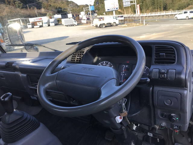 いすゞエルフセルフクレーン4段小型（2t・3t）[写真35]