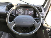 いすゞエルフセルフクレーン4段小型（2t・3t）[写真37]