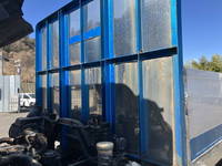 いすゞフォワードアルミブロック中型（4t）[写真14]