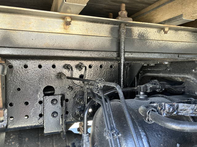 いすゞフォワードアルミブロック中型（4t）[写真21]