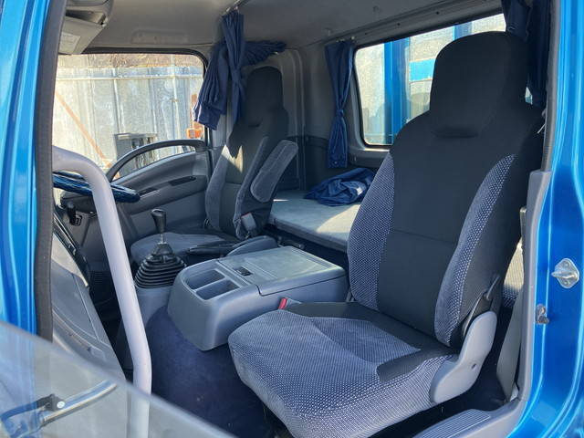 いすゞフォワードアルミブロック中型（4t）[写真30]