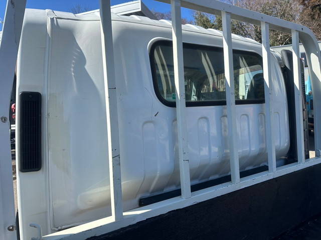 いすゞエルフ平ボディ小型（2t・3t）[写真33]