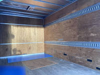 いすゞエルフアルミバン小型（2t・3t）[写真10]