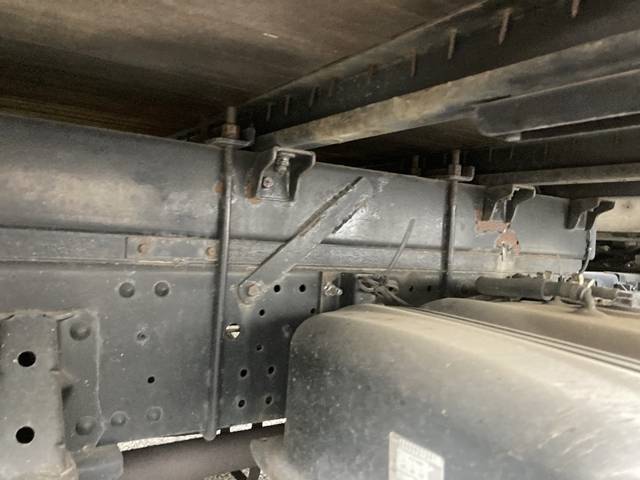 いすゞエルフアルミバン小型（2t・3t）[写真18]