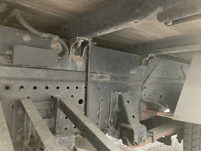 いすゞエルフアルミバン小型（2t・3t）[写真19]