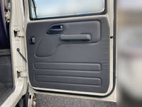 いすゞエルフアルミバン小型（2t・3t）[写真24]