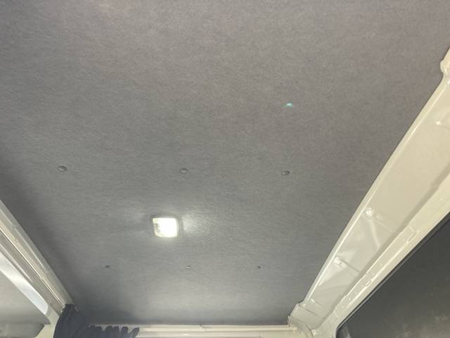 いすゞエルフアルミバン小型（2t・3t）[写真30]