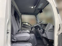 いすゞエルフアルミバン小型（2t・3t）[写真31]