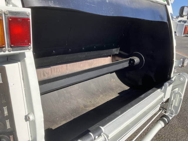 日野デュトロパッカー車（塵芥車）小型（2t・3t）[写真14]