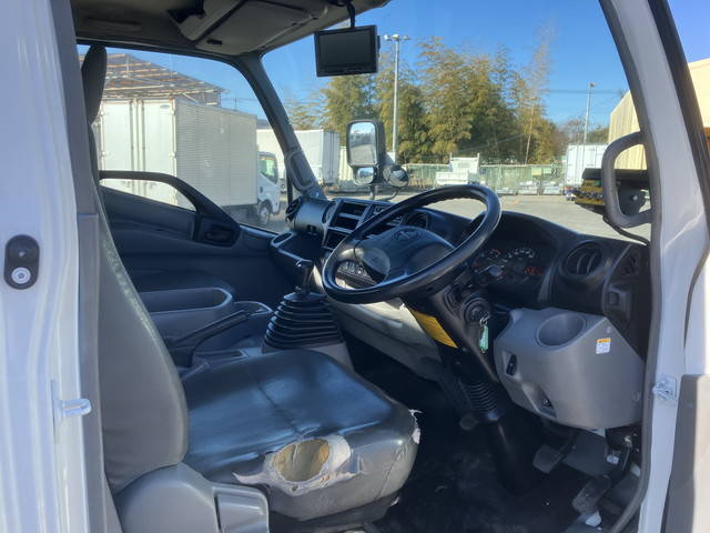 日野デュトロパッカー車（塵芥車）小型（2t・3t）[写真33]