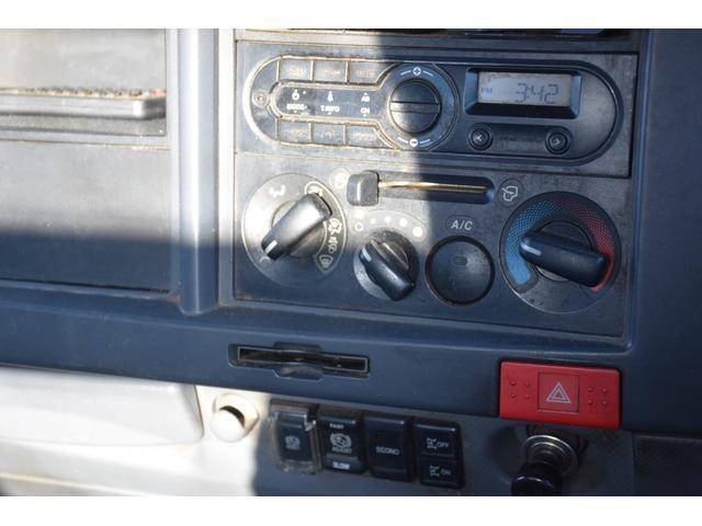 いすゞエルフクレーン4段小型（2t・3t）[写真11]