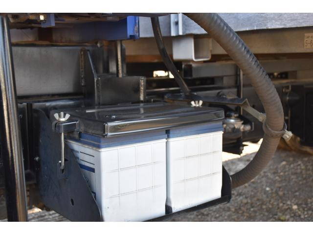 いすゞエルフクレーン4段小型（2t・3t）[写真17]