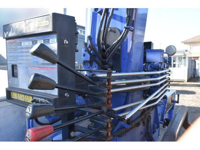 いすゞエルフクレーン4段小型（2t・3t）[写真22]