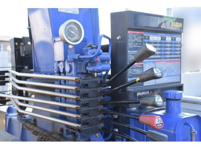 いすゞエルフクレーン4段小型（2t・3t）[写真29]