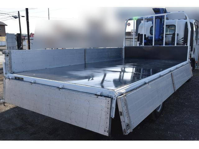 いすゞエルフクレーン4段小型（2t・3t）[写真36]