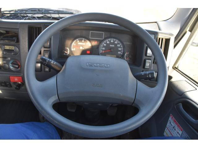 いすゞエルフクレーン4段小型（2t・3t）[写真08]