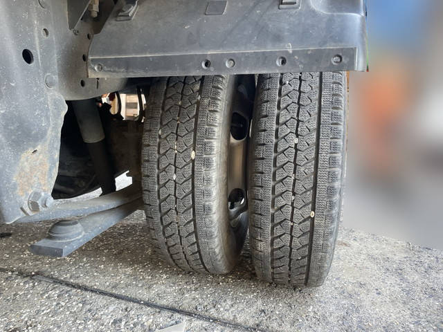 いすゞエルフ平ボディ小型（2t・3t）[写真12]