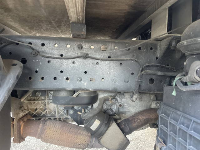 いすゞエルフ平ボディ小型（2t・3t）[写真19]