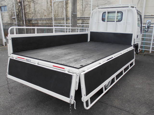 いすゞエルフ平ボディ小型（2t・3t）[写真11]