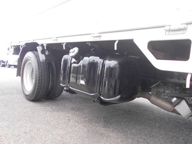 いすゞエルフ平ボディ小型（2t・3t）[写真16]