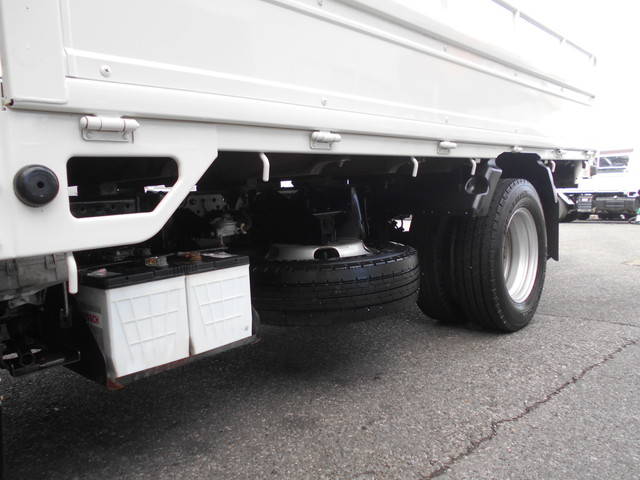 いすゞエルフ平ボディ小型（2t・3t）[写真17]