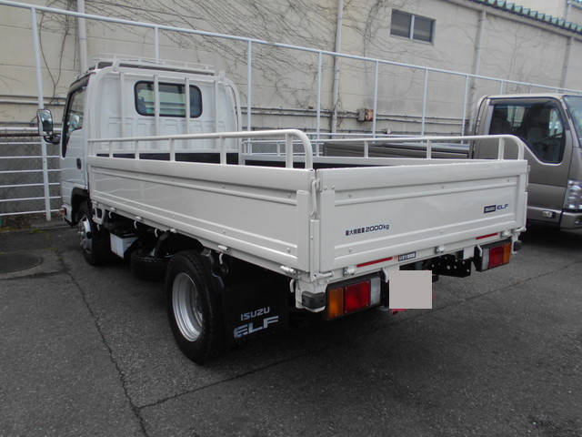 いすゞエルフ平ボディ小型（2t・3t）[写真02]