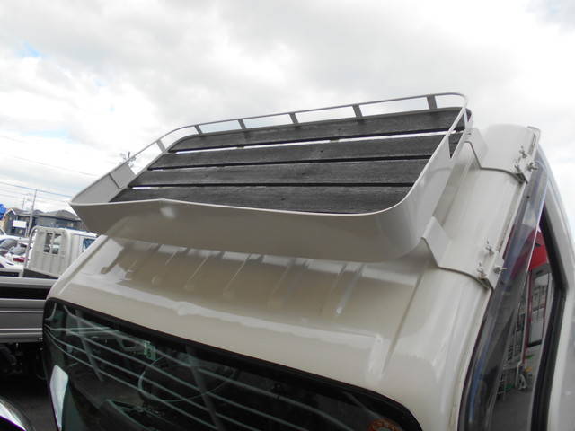 いすゞエルフ平ボディ小型（2t・3t）[写真21]