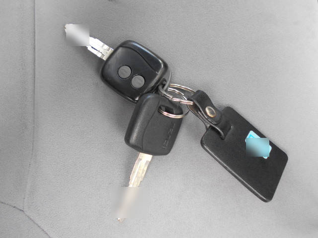 いすゞエルフ平ボディ小型（2t・3t）[写真24]