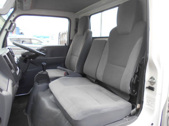 いすゞエルフ平ボディ小型（2t・3t）[写真28]