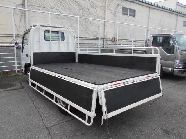 いすゞエルフ平ボディ小型（2t・3t）[写真09]