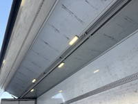 日野プロフィアパネルウイング大型（10t）[写真10]