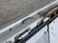 日野プロフィアパネルウイング大型（10t）[写真12]