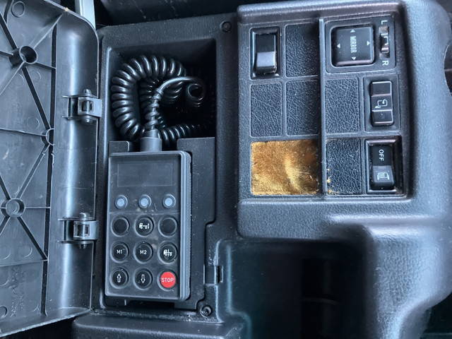 日野プロフィアパネルウイング大型（10t）[写真37]