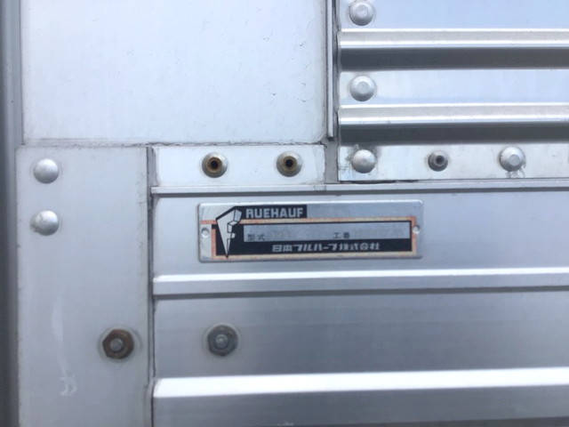 いすゞフォワードアルミウイング中型（4t）[写真10]