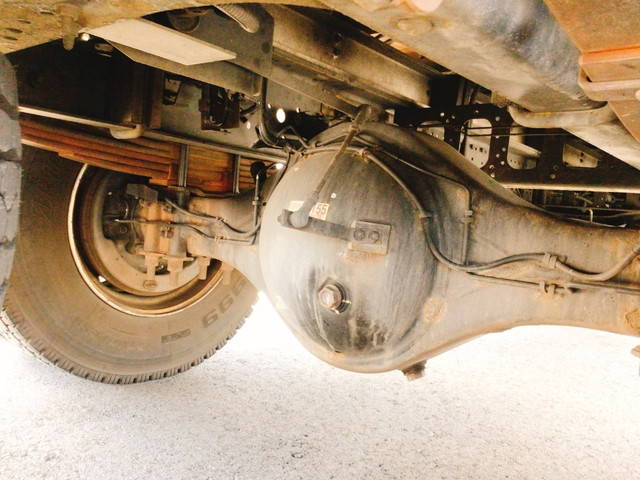 いすゞフォワードアルミウイング中型（4t）[写真14]