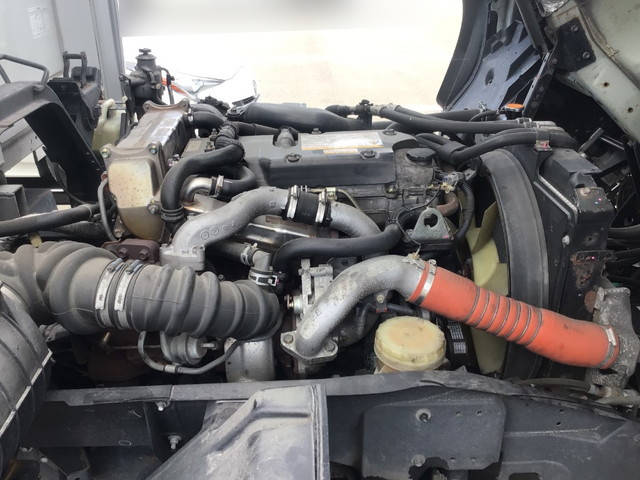 いすゞフォワードアルミウイング中型（4t）[写真18]