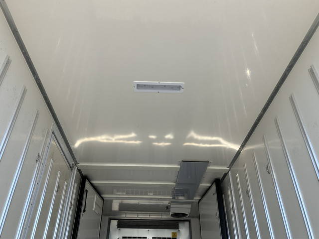 いすゞエルフ冷凍車（冷蔵車）小型（2t・3t）[写真15]