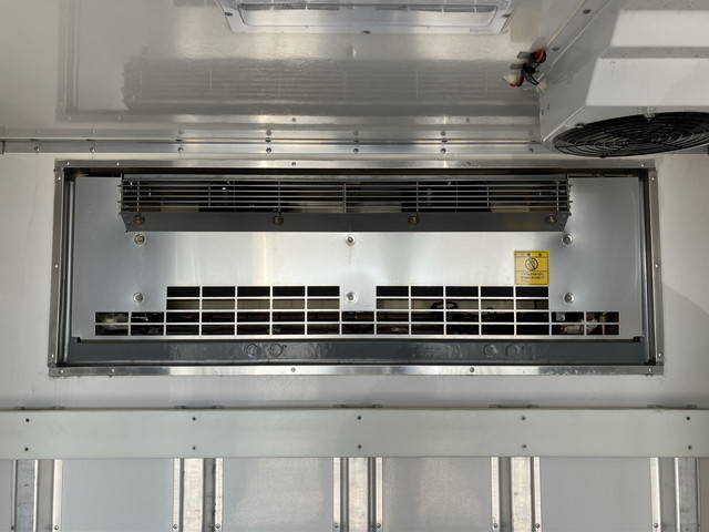 いすゞエルフ冷凍車（冷蔵車）小型（2t・3t）[写真18]