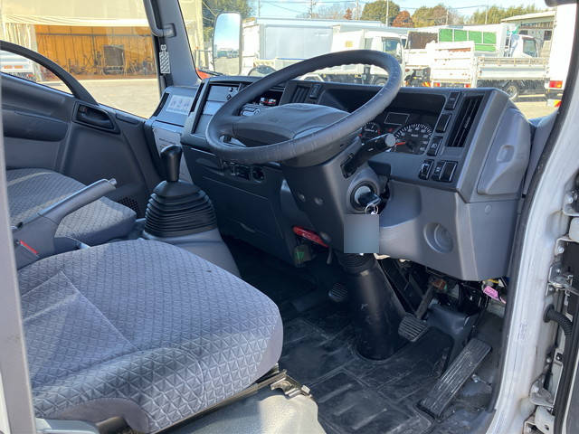 いすゞエルフ冷凍車（冷蔵車）小型（2t・3t）[写真31]