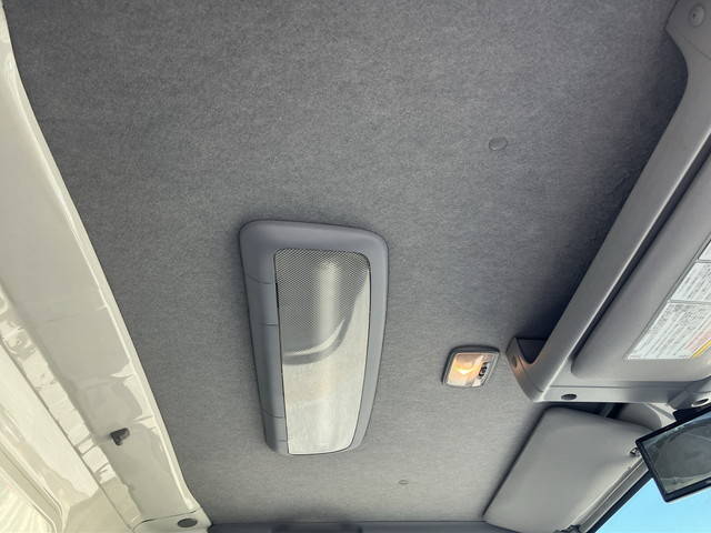 いすゞエルフ冷凍車（冷蔵車）小型（2t・3t）[写真32]