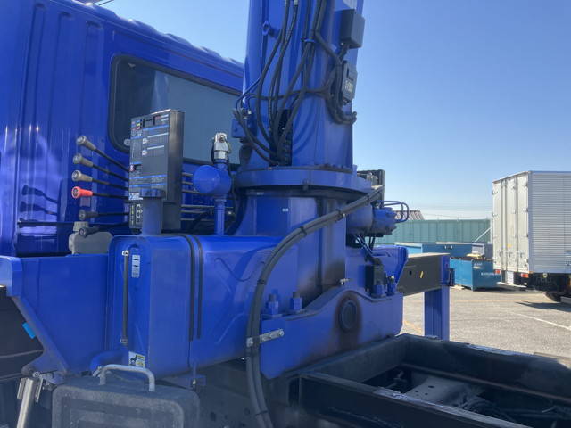 三菱ふそうファイターセーフティクレーン4段増トン（6t・8t）[写真14]