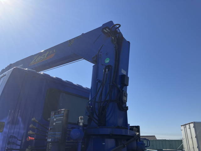 三菱ふそうファイターセーフティクレーン4段増トン（6t・8t）[写真17]