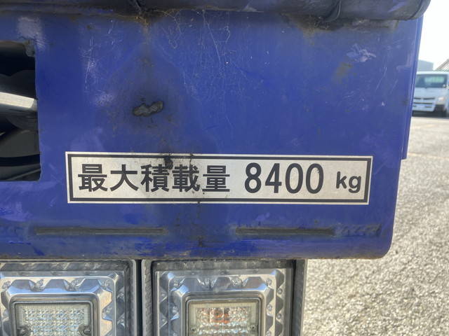 三菱ふそうファイターセーフティクレーン4段増トン（6t・8t）[写真19]