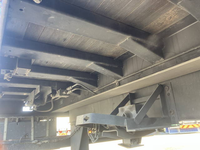 三菱ふそうファイターセーフティクレーン4段増トン（6t・8t）[写真23]