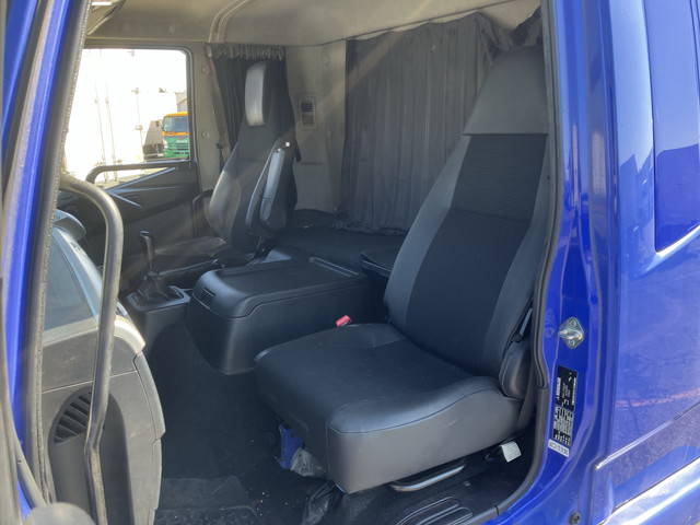 三菱ふそうファイターセーフティクレーン4段増トン（6t・8t）[写真30]