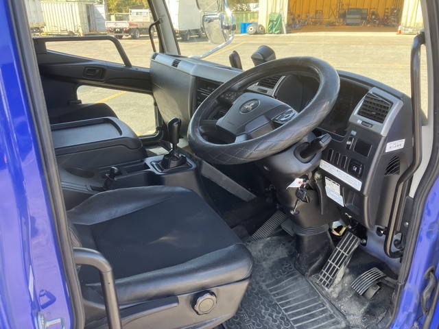 三菱ふそうファイターセーフティクレーン4段増トン（6t・8t）[写真33]